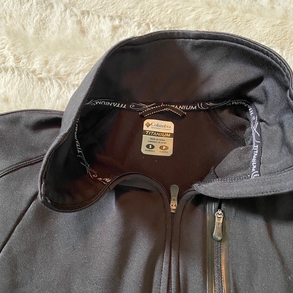 2/$15
Columbia zip sweater - Picture 4 of 5